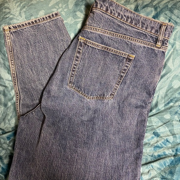 Gap high-rise mom jeans - Picture 1 of 4